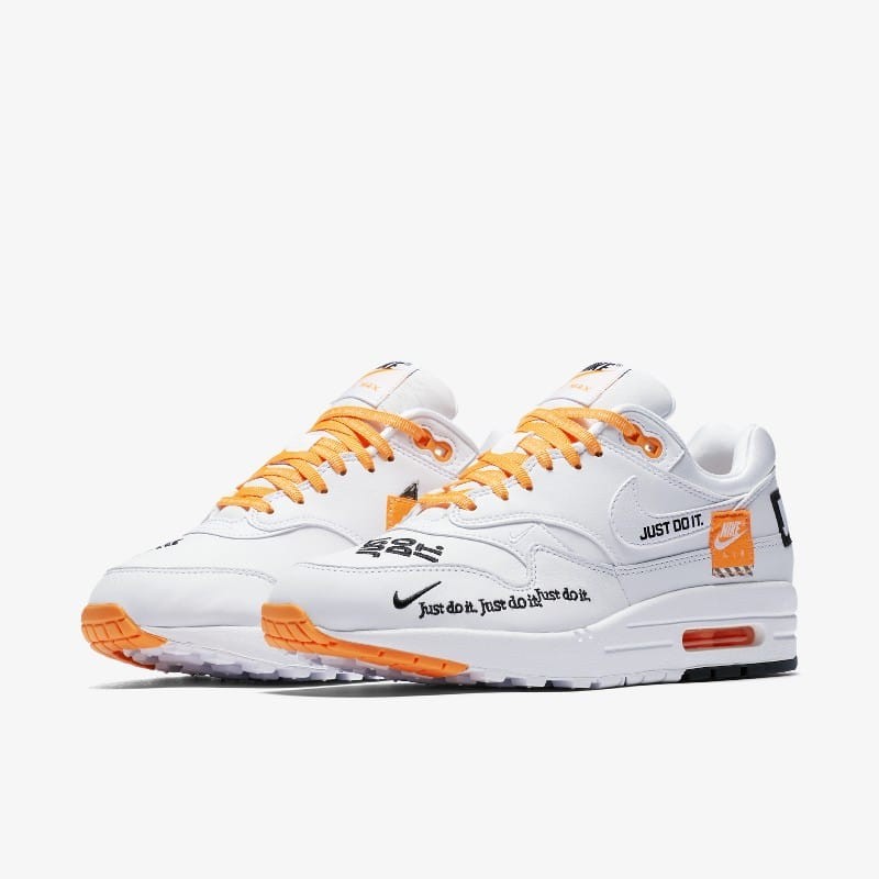 Orange nike air shop max just do it